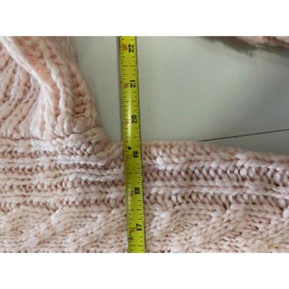 Banana Republic Pink Cable Knit Sweater Medium - Picture 5 of 6